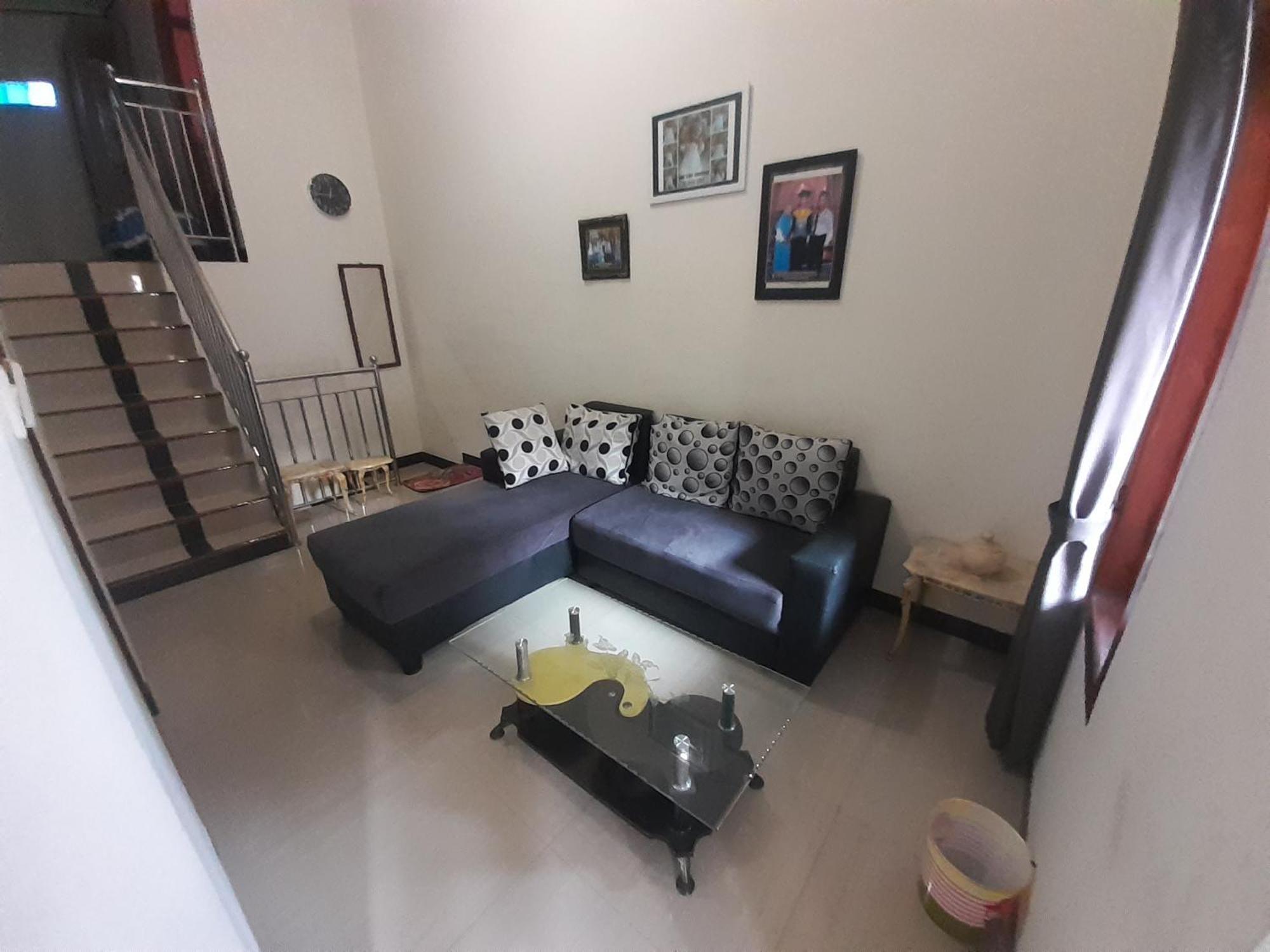 Widodaren Homestay Проболінґо Екстер'єр фото